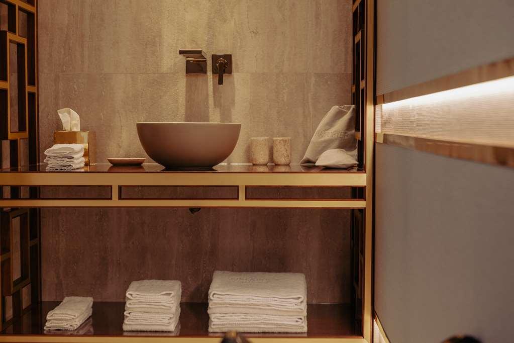 Wine & Books Lisboa Hotel Zimmer foto Bathroom